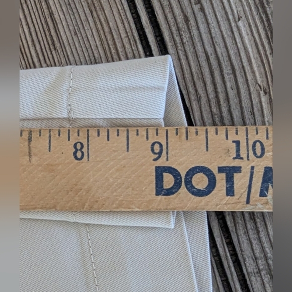 Adidas size 38 chino shorts - Picture 7 of 7